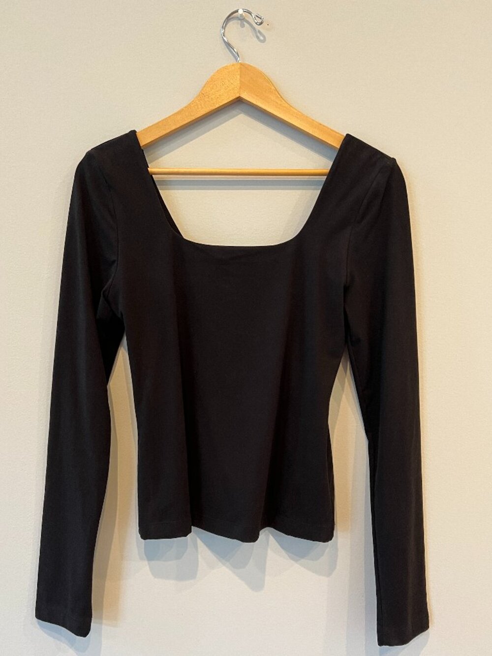RM Black Square Neck Long Sleeve Top – Soft Stretch Athleisure Basic – Size L
